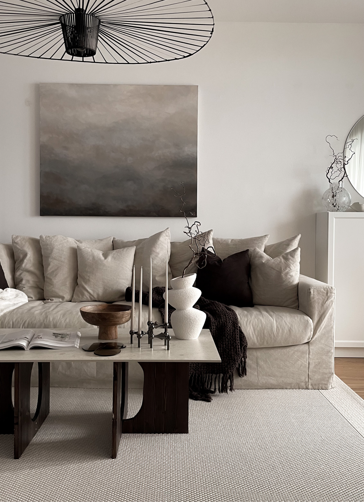 Handmålat konstverk Beige Delight av Elin Palmgren, konstnär och inredare på LUGN Interiör Linköping