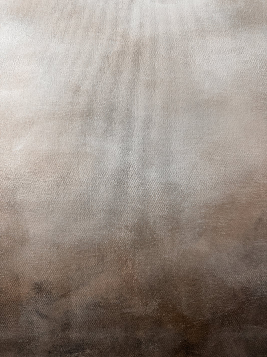 Närbild av abstrakt tavla Louisa – handmålad teknik i brun, beige och vit av Elin Palmgren
