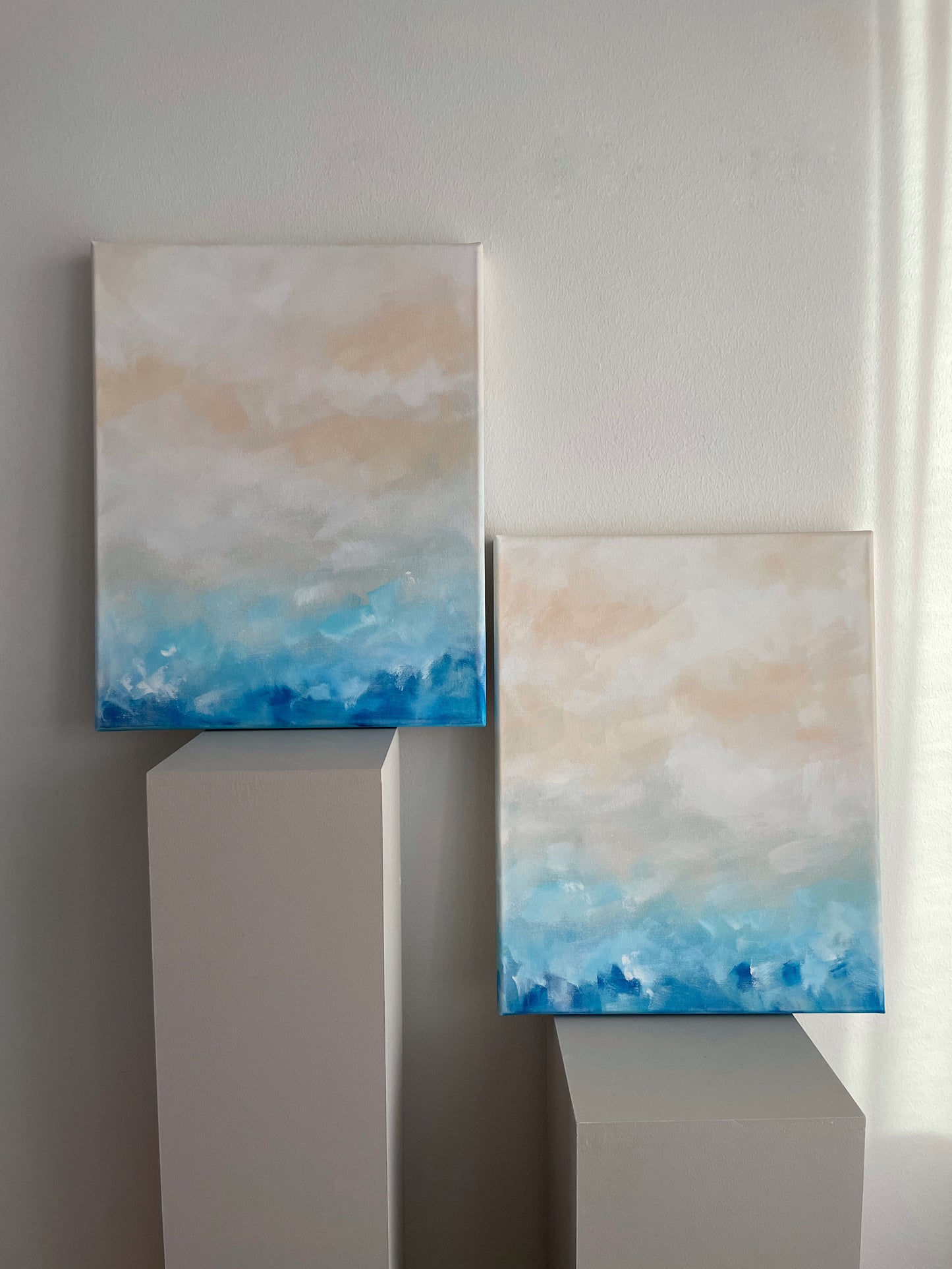Abstrakta tavlor Ocean Eyes I & II av Elin Palmgren, 40x50 cm, akryl på duk