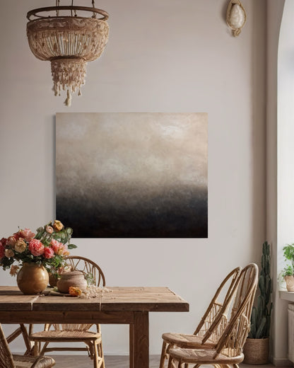 Skymning av Elin Palmgren – lugn inredning med abstrakt konst i beige, grå och svart