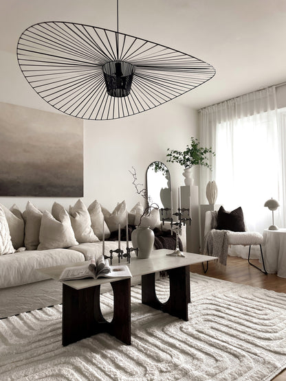 Soft Brown av Elin Palmgren – abstrakt tavla i brun och beige i harmoniskt vardagsrum i japandi-stil
